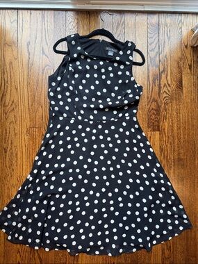 Jessica Howard Black and White Polka Dot Fit-and-Flare Dress